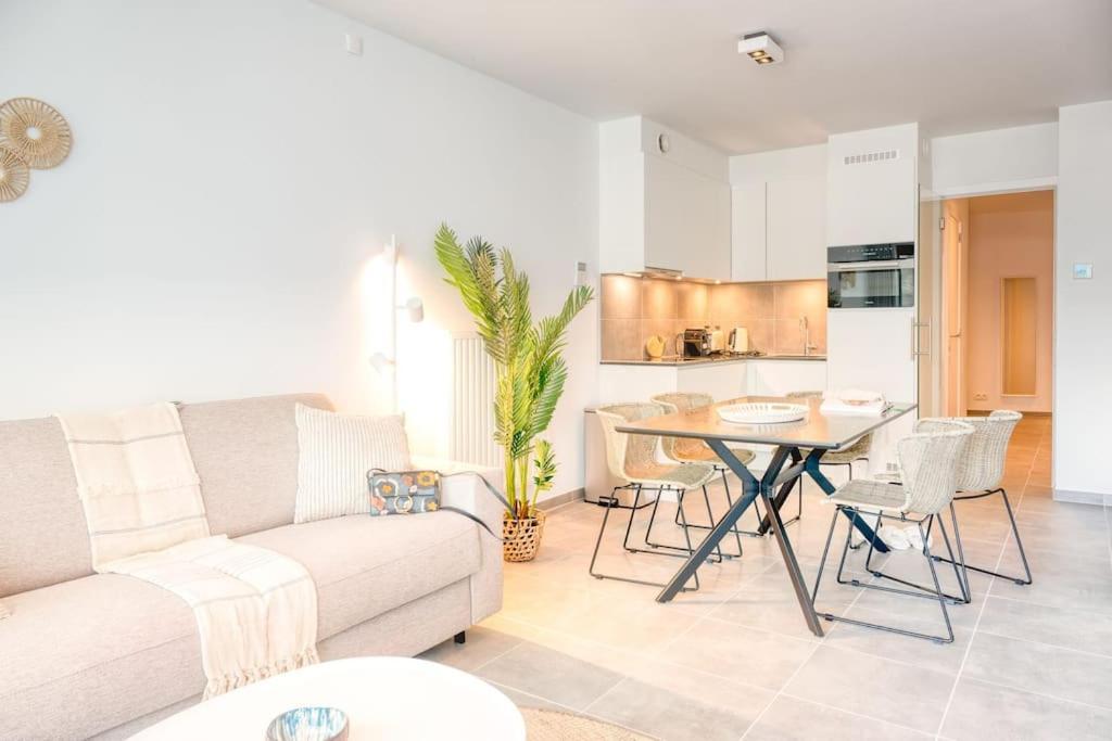 Apartamento 5-guest Retreat Steps From